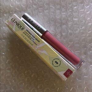 Clinique Pop Plush Gloss in Soft Pink